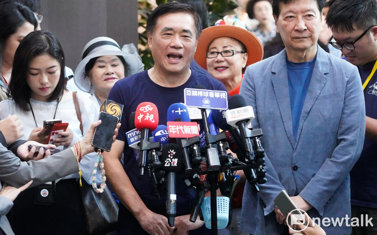 承認民調曾落後鄭麗文 郝龍斌：現在看是平分秋色