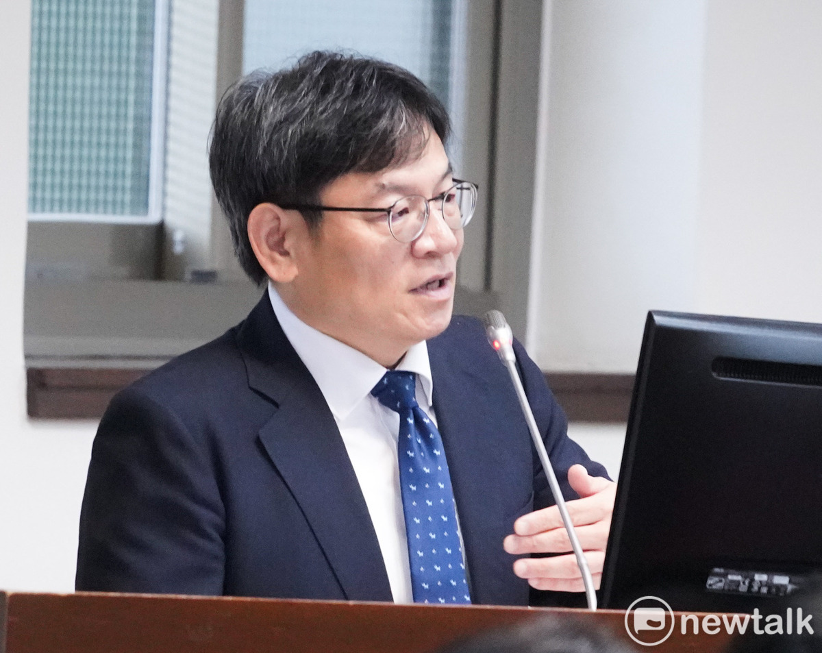 國發會主委葉俊顯在立法院經濟委員會備詢。 圖：張良一／攝