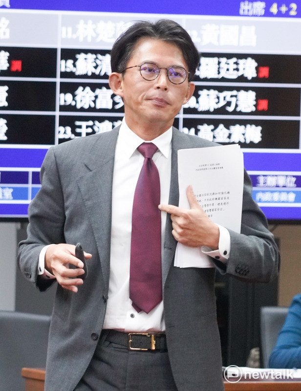 媒體人馬郁文再揭民眾黨主席黃國昌「狗仔共構」新證據，情治首長成被害名單。 圖：張良一 / 攝（資料照）