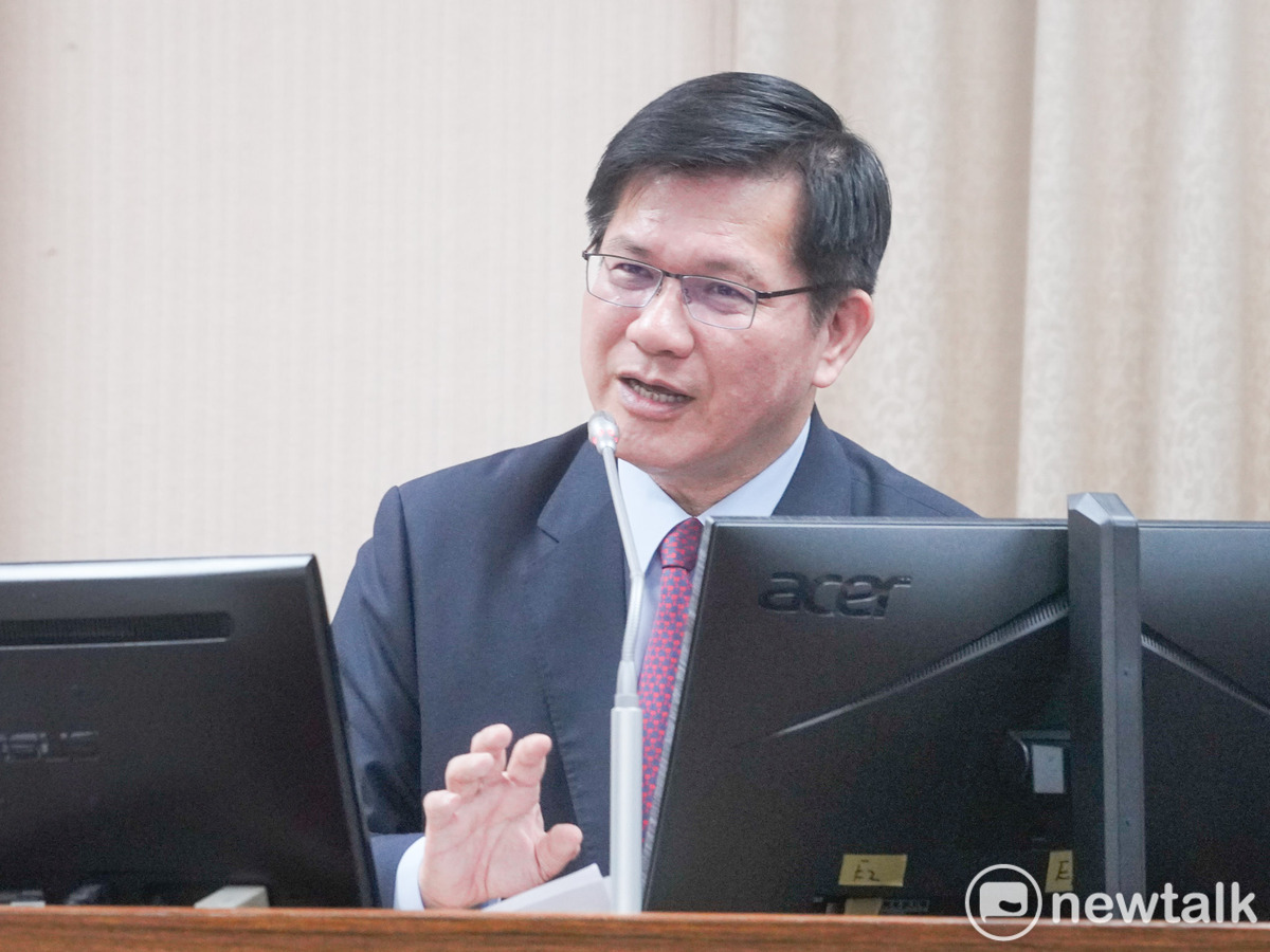 外交部長林佳龍在立院外交及國防委員會備詢。 圖：張良一/攝