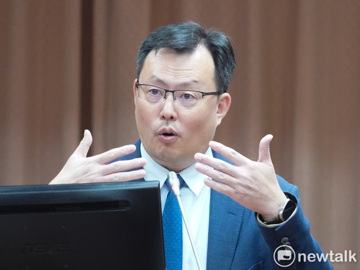 運動部政務次長鄭世忠在立院教育及文化委員會備詢。 圖：張良一/攝