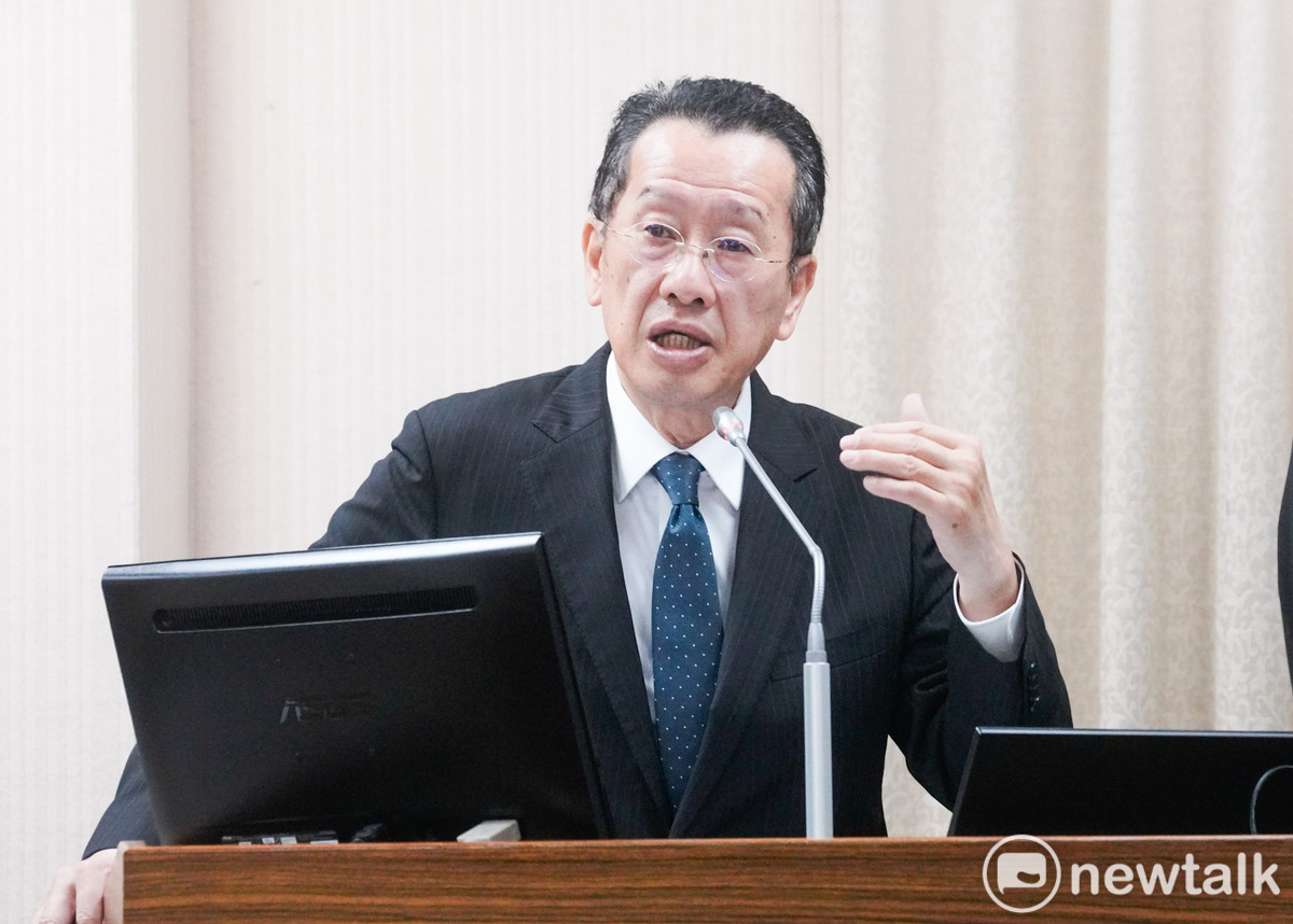 國防部長顧立雄在立院外交及國防委員會備詢。 圖：張良一/攝