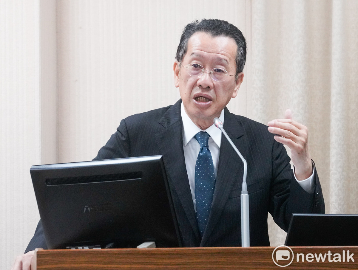 國防部長顧立雄在立院外交及國防委員會備詢。 圖：張良一/攝