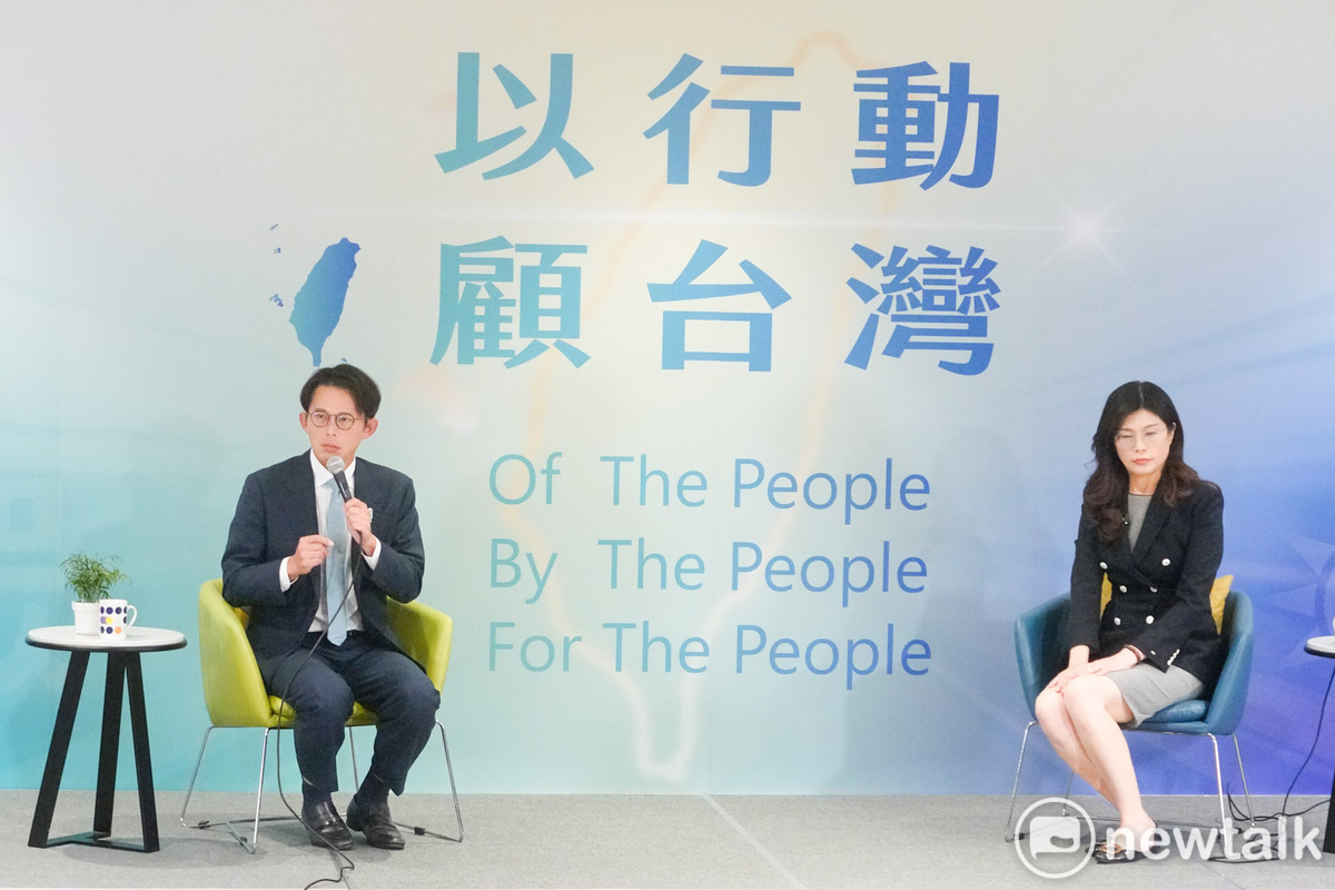 國民黨主席鄭麗文、台灣民眾黨主席黃國昌共同舉行「以行動顧台灣」主席高峰會談。 圖：張良一／攝