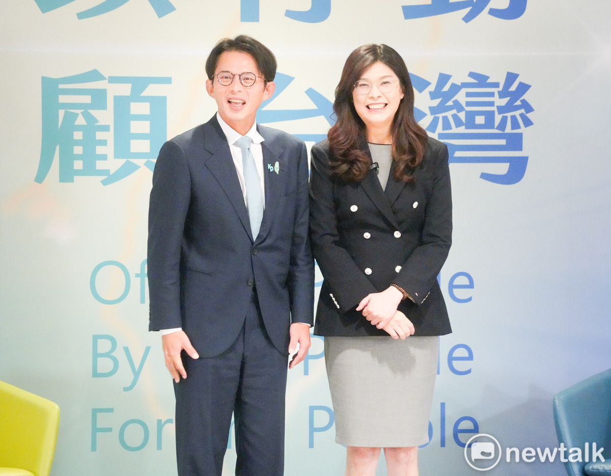 國民黨主席鄭麗文、台灣民眾黨主席黃國昌共同舉行「以行動顧台灣」主席高峰會談。 圖：張良一 / 攝(資料照)
