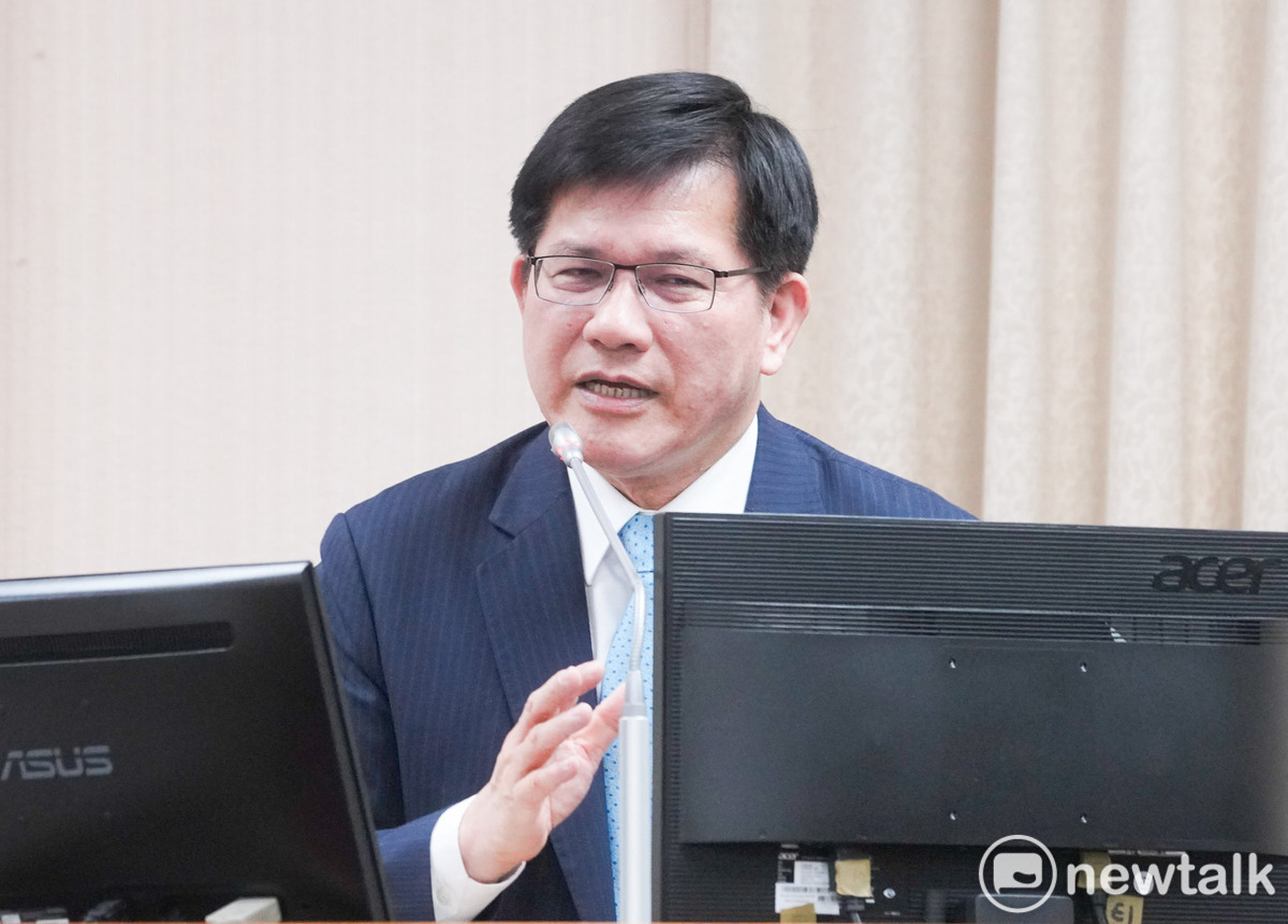 外交部長林佳龍在立院外交及國防委員會備詢。 圖：張良一／攝
