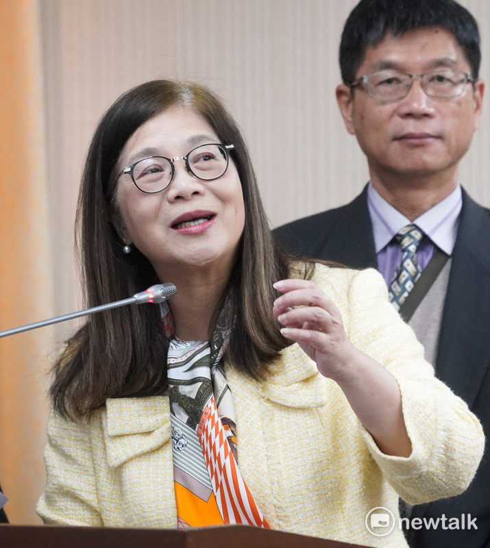 海委會主委管碧玲在立院內政委員會備詢。 圖：張良一/攝