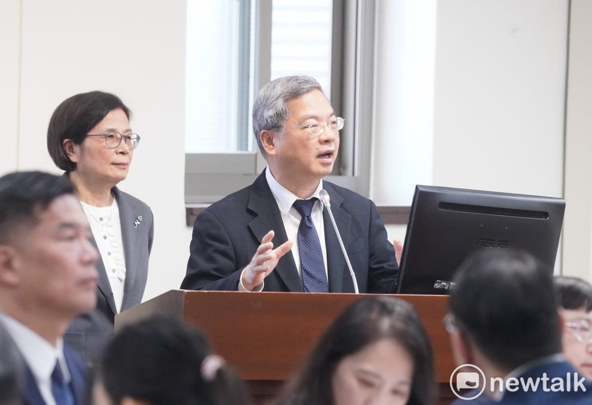 經濟部長龔明鑫、行政院政務委員兼行政院經貿談判辦公室總談判代表楊珍妮在立院經濟委員會備詢。 圖：張良一/攝