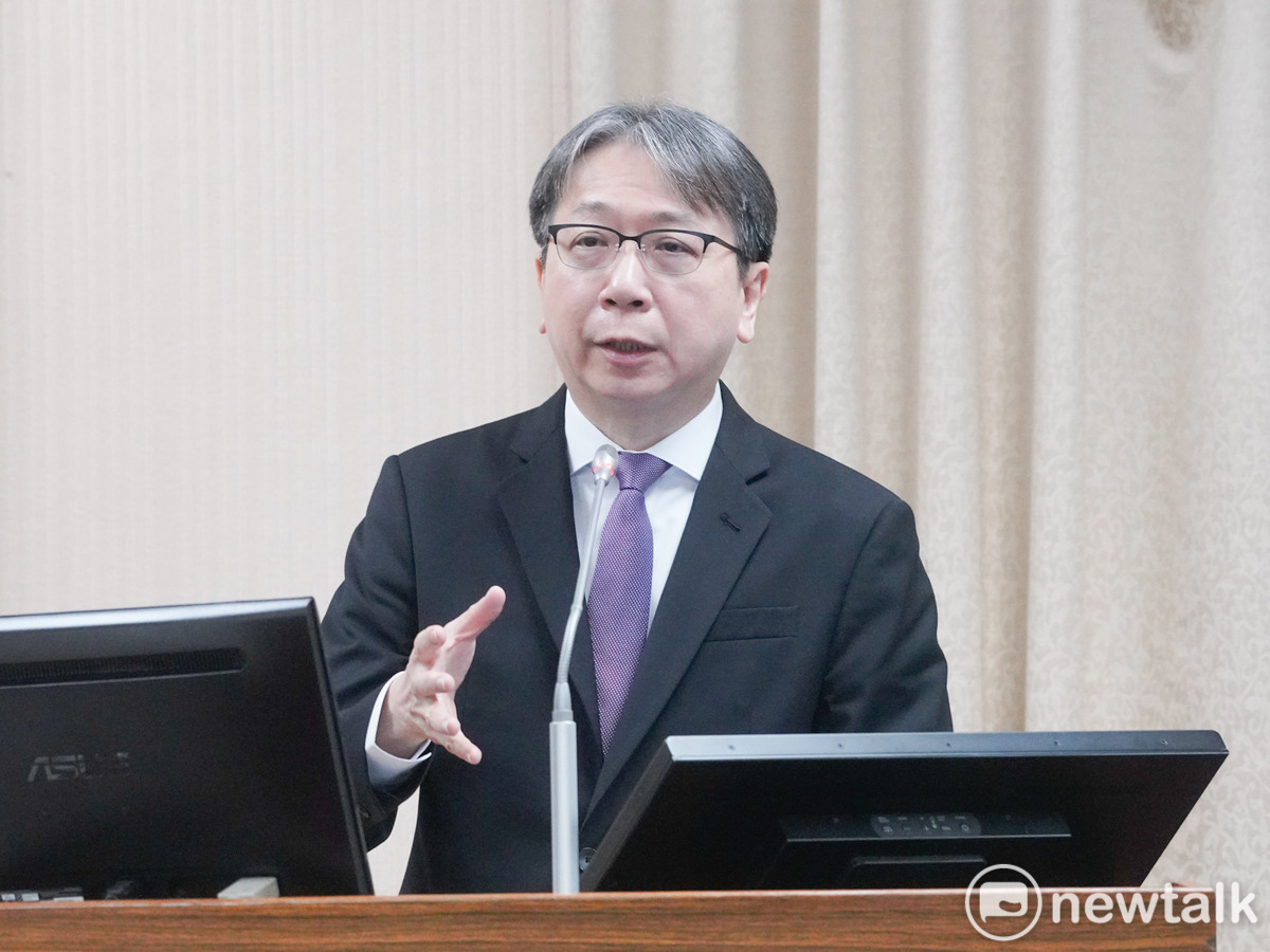 國安局長蔡明彥在立院外交及國防委員會備詢。 圖：張良一/攝