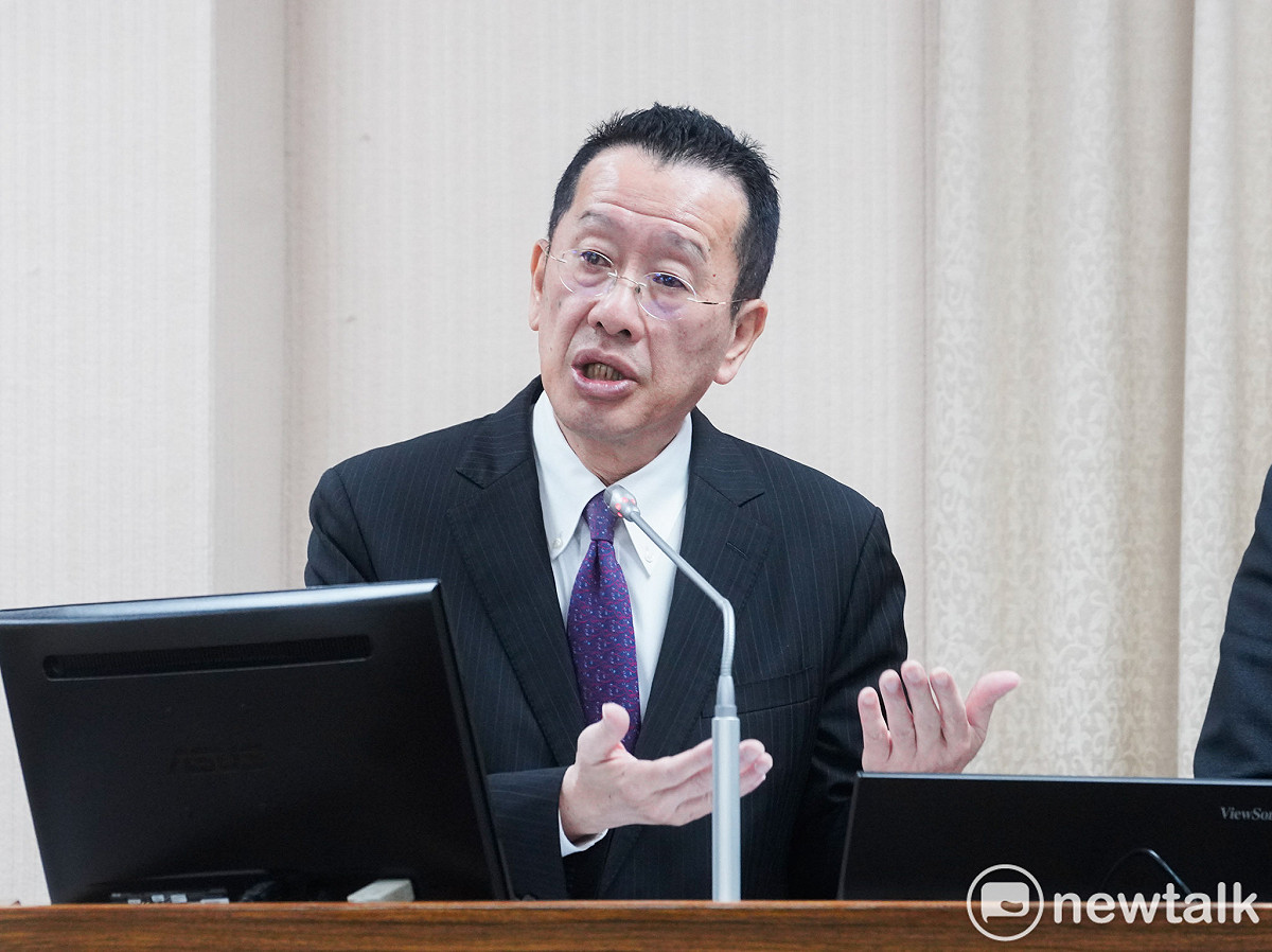 國防部長顧立雄在立院外交及國防委員會備詢。 圖：張良一/攝