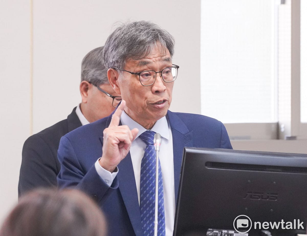 農業部長陳駿季今(14)日表示，廚餘養豬明年元旦全面禁用，年底前至少3家循環原料飼料廠投入生產，確保黑豬飼料供應。（圖為資料照） 圖：張良一/攝
