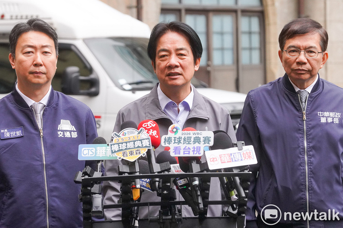 賴清德總統今（2）天上午慰勉台北郵局快捷郵件投遞同仁前受訪，總統批評立院未審中央政府總預算以及封殺國防特別預算條例，枉顧台灣的國防安全及經濟發展。 圖：張良一/攝