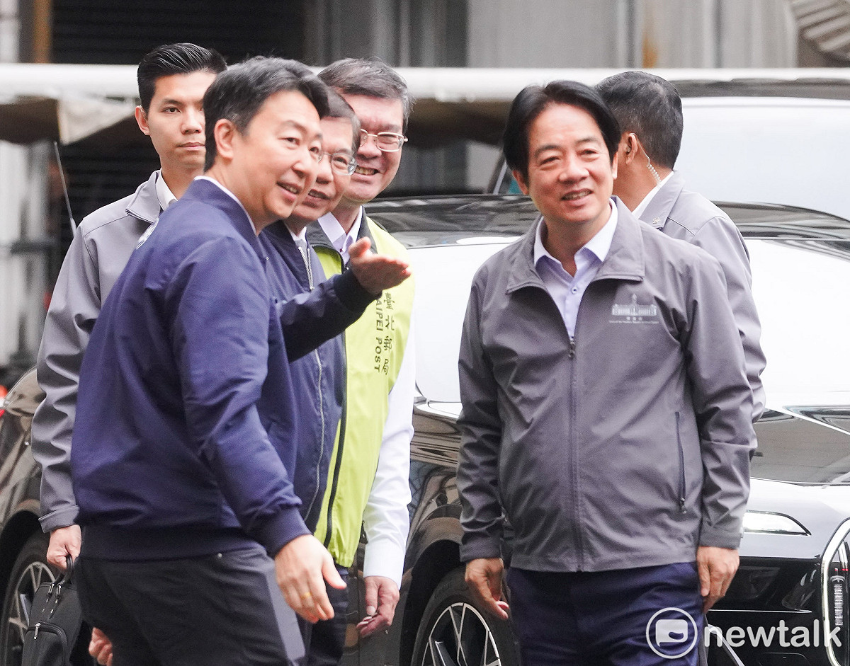 賴清德總統今（2）天上午前往北門郵局慰勉台北郵局快捷郵件投遞同仁。 圖：張良一/攝