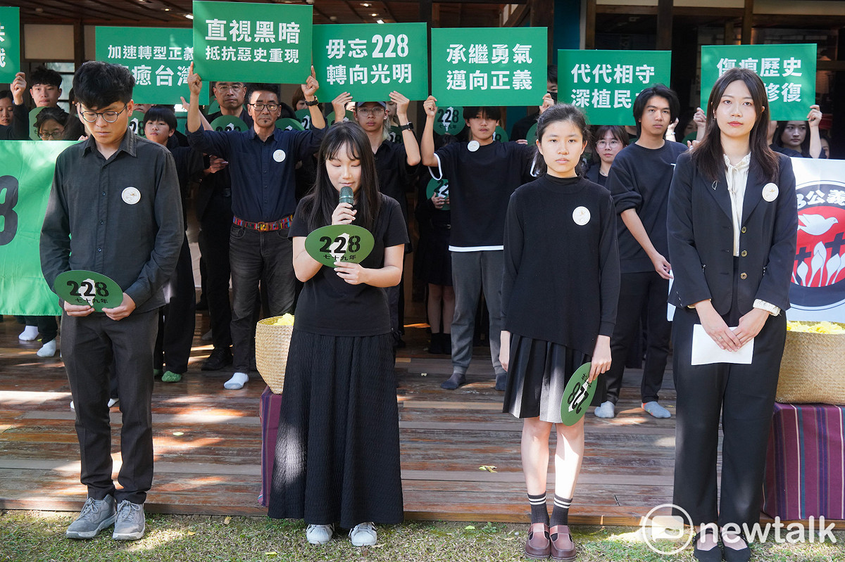鄭南榕基金會等團體在蔡瑞月舞蹈研究社舉辦「228‧0 記憶相依，抵抗侵奪 — 228 七十九周年紀念行動」行前記者會。 圖：張良一/攝