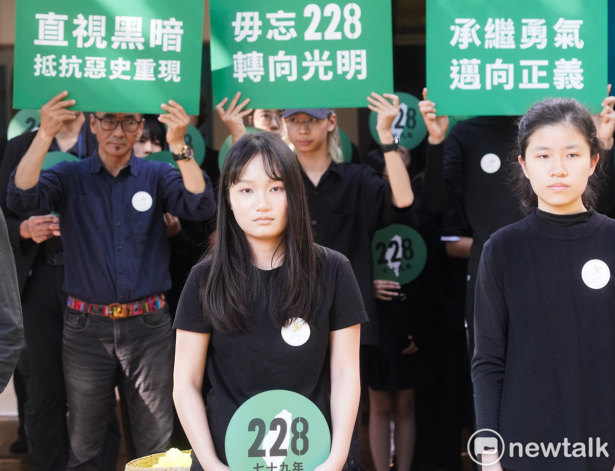 鄭南榕基金會等團體在蔡瑞月舞蹈研究社舉辦「228‧0 記憶相依，抵抗侵奪 — 228 七十九周年紀念行動」行前記者會。 圖：張良一/攝