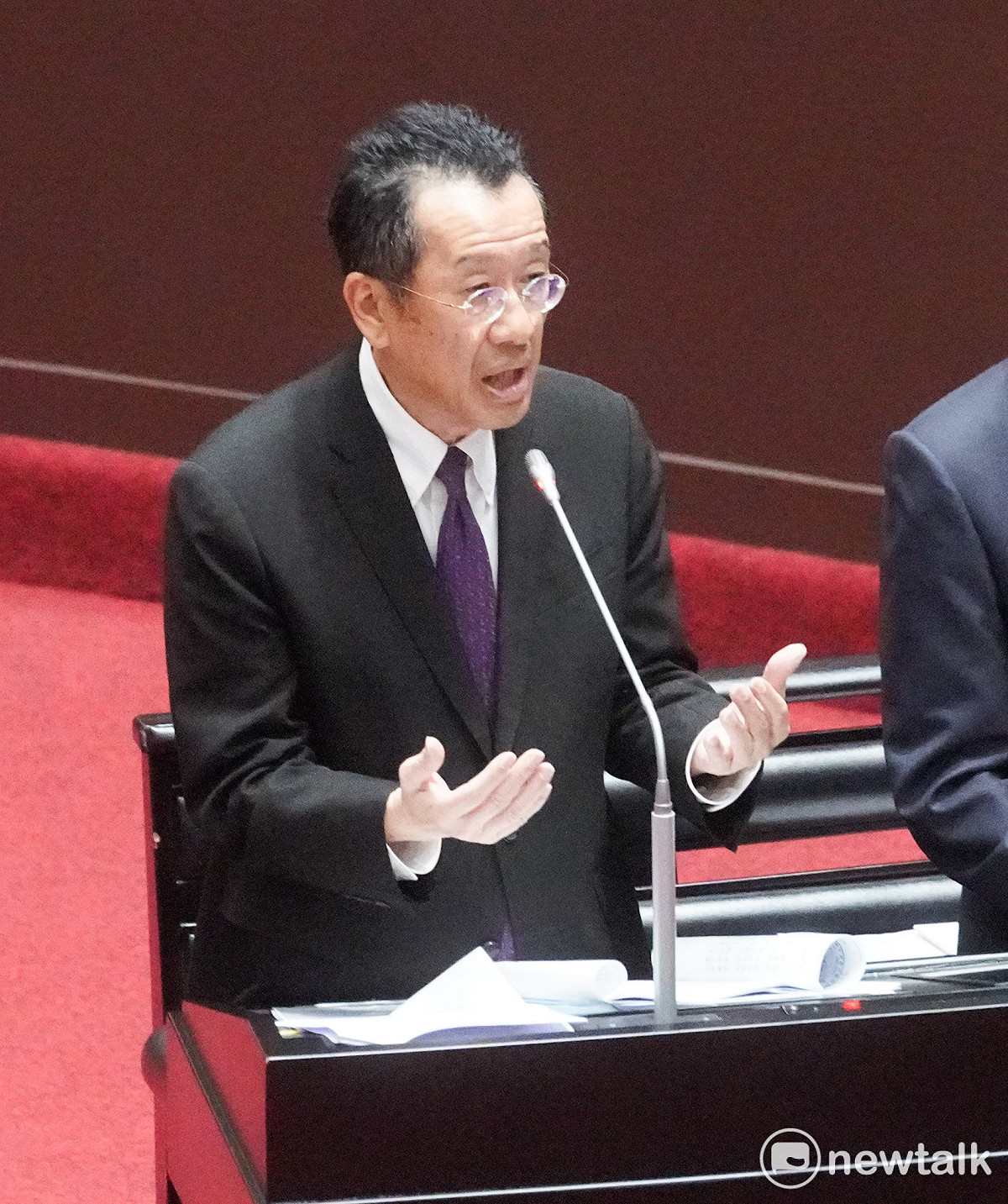 國防部長顧立雄在立院院會備詢。 圖：張良一 / 攝