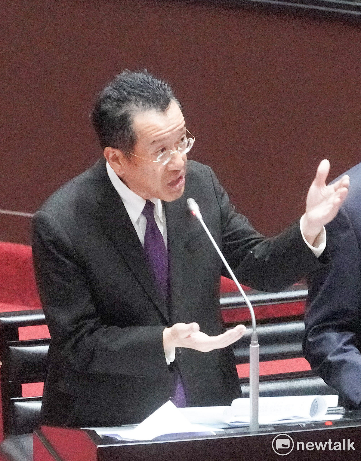 國防部長顧立雄在立院院會備詢。 圖：張良一/攝（資料照）