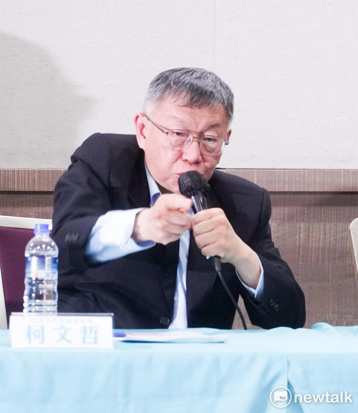 柯文哲遭判17年，民眾黨召開國際記者會。 圖：張良一/攝