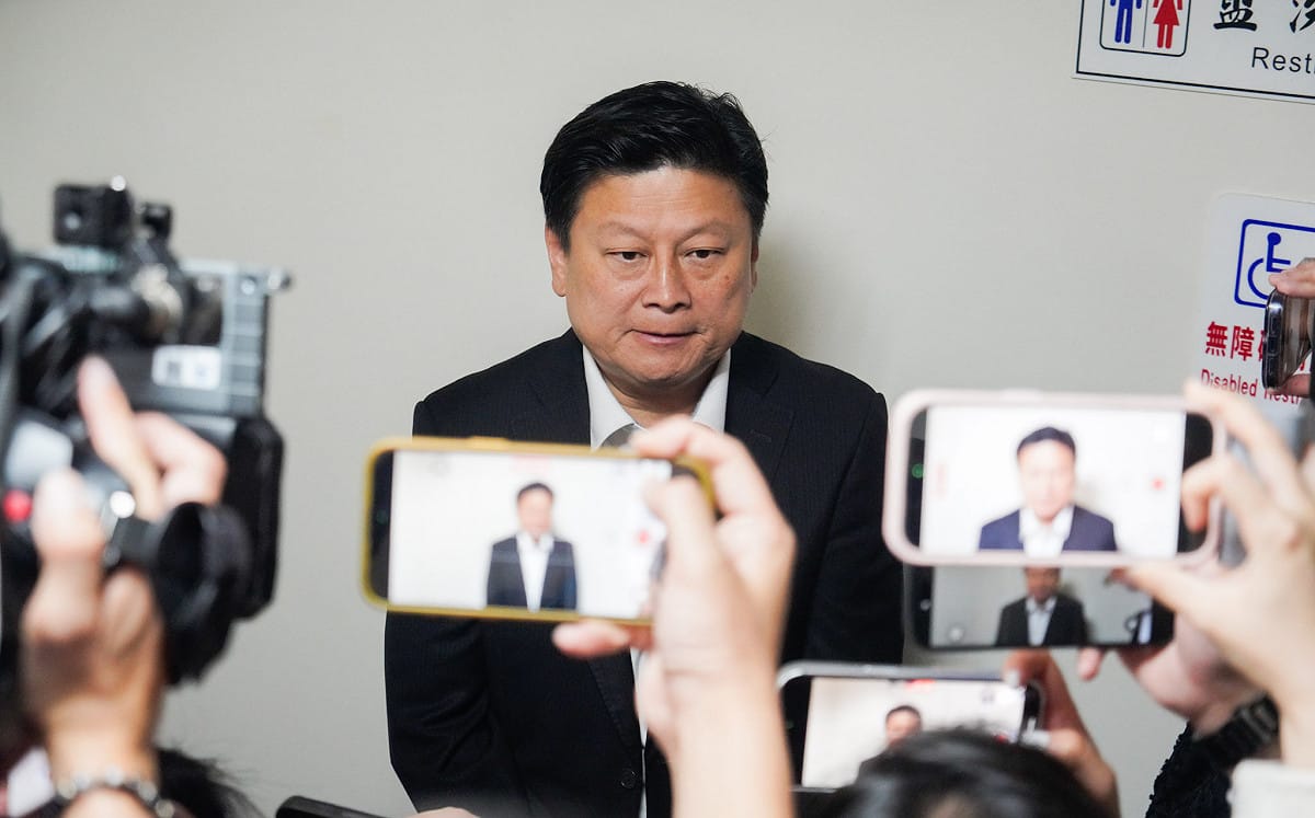 沈伯洋求償敗訴 傅崐萁發表勝利聲明開嗆