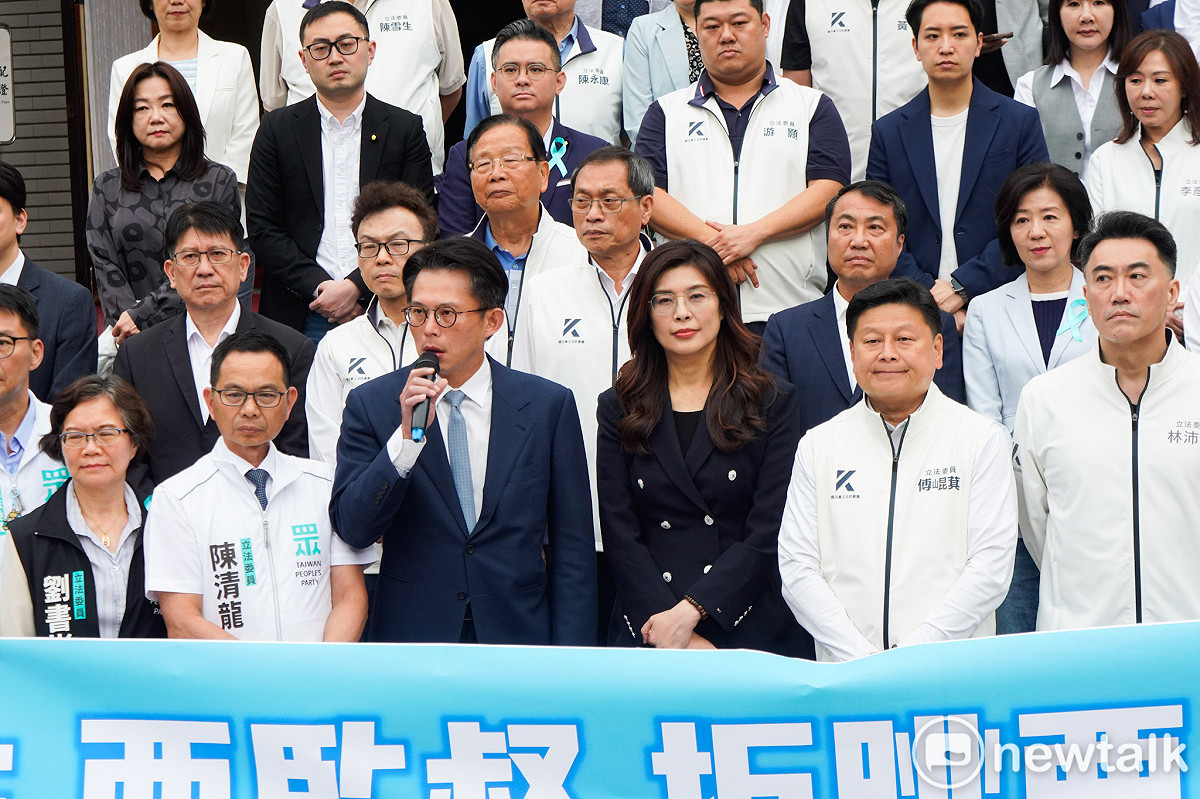 藍白兩黨將行政院原訂的 1.25 兆元規模大幅刪減 4700 億元，最終以 7800 億元結案。 圖：張良一／攝（資料照）