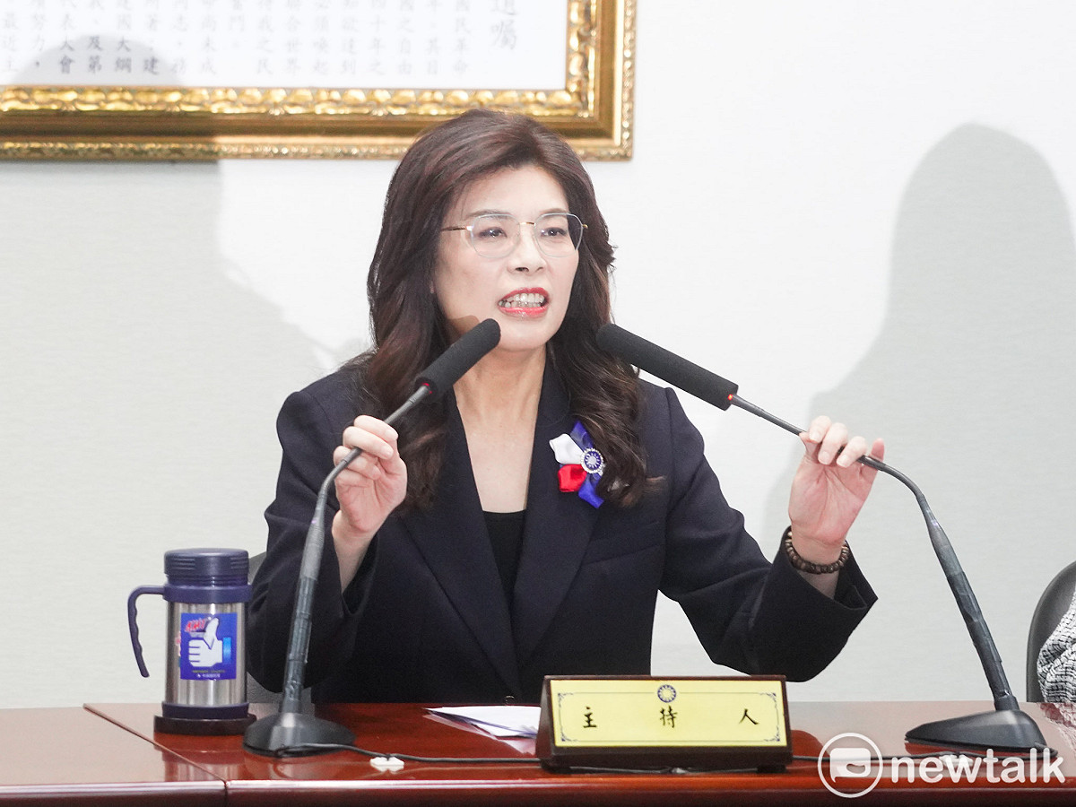 即將訪美的國民黨主席鄭麗文在國民黨中央舉行行前記者會。 圖：張良一／攝（資料照）