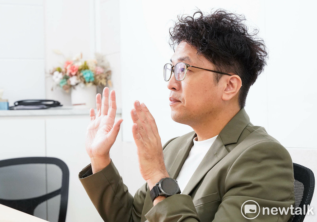 民進黨台北市長參選人沈伯洋說，小草應該不喜歡他。 圖：張良一/攝