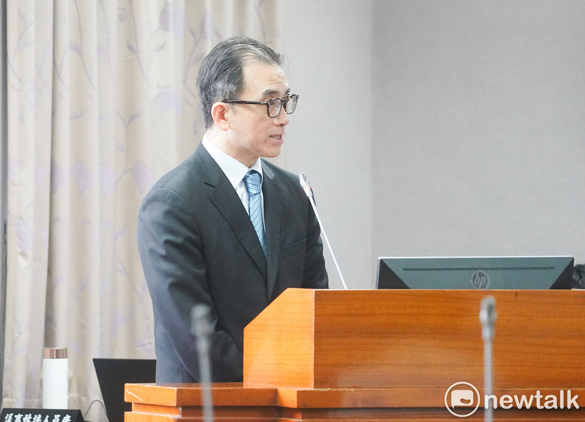 考試院秘書長陳建忻在立院司法及法制委員會備詢。 圖：張良一／攝