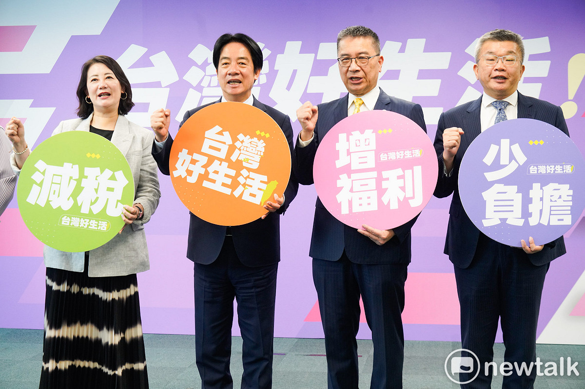 民進黨主席賴清德今舉行「台灣好⽣活」—民進黨2026地⽅選舉政績暨共同政⾒發布記者會，並和秘書長徐國勇、立院黨團總召蔡其昌、政策會執行長吳思瑤等人呼口號。 圖：張良一/攝