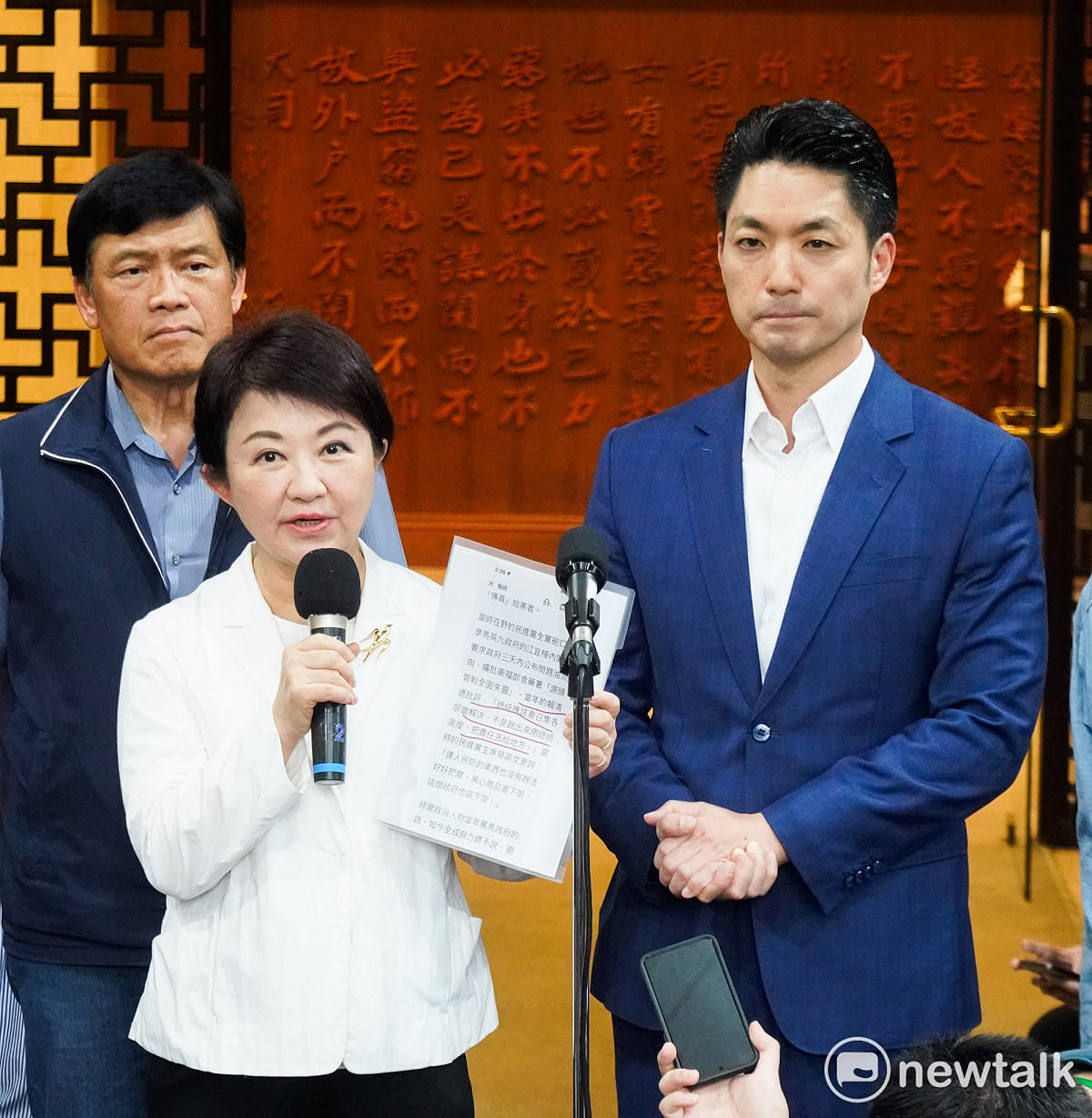 盧秀燕指稱「中央有門神」、「距離抓到門神只差一步」，卻遭質疑在任8年都不抽驗中聯油品。 圖：張良一/攝（資料照）