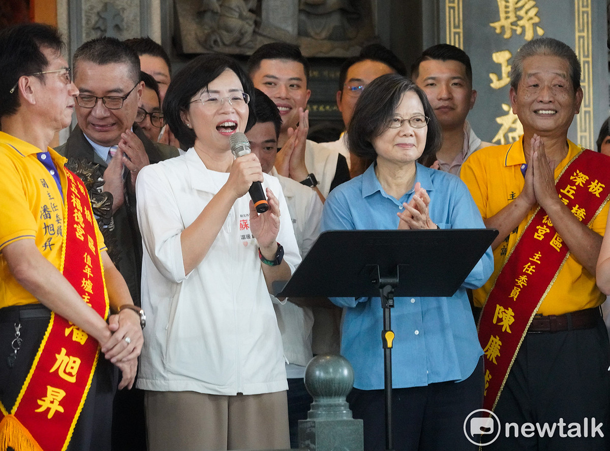 新北市長參選人蘇巧慧與競總主委前總統蔡英文。 圖：張良一/攝