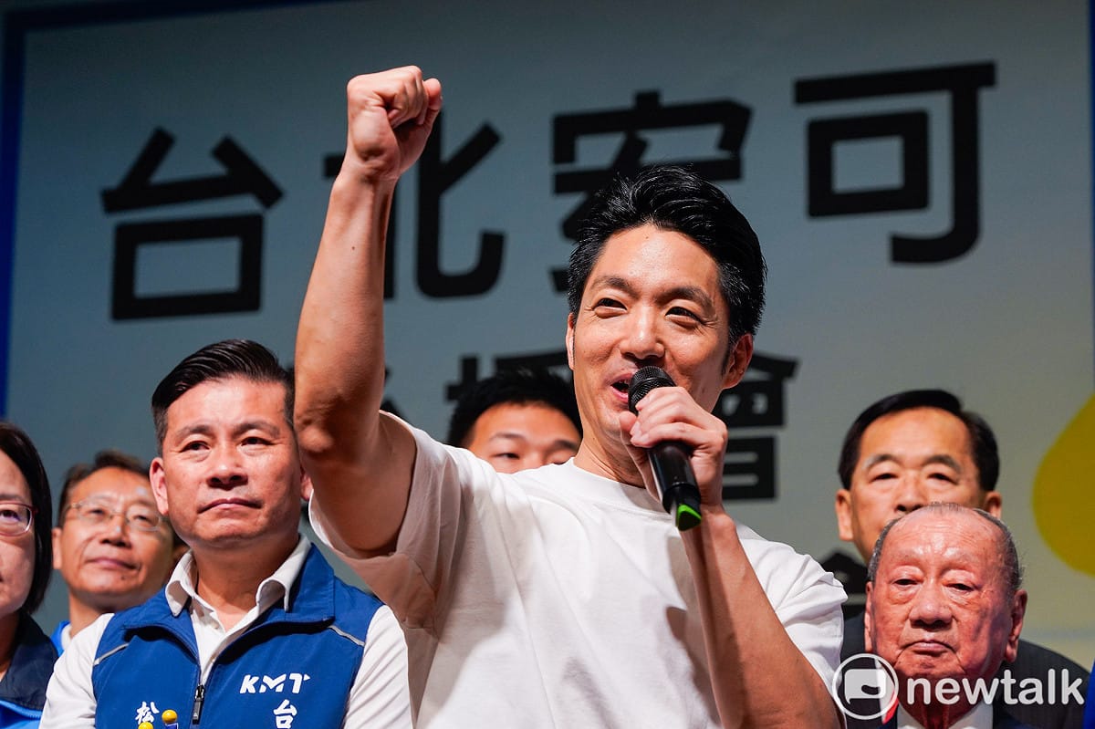 台北市長蔣萬安反毒貼文留言破40萬則，跨越金氏紀錄門檻，胡川安狂賀反酸「這將成為他人生最高成就」。(圖為蔣萬安出席軍公教警消後援會成立大會。) 圖：張良一/攝