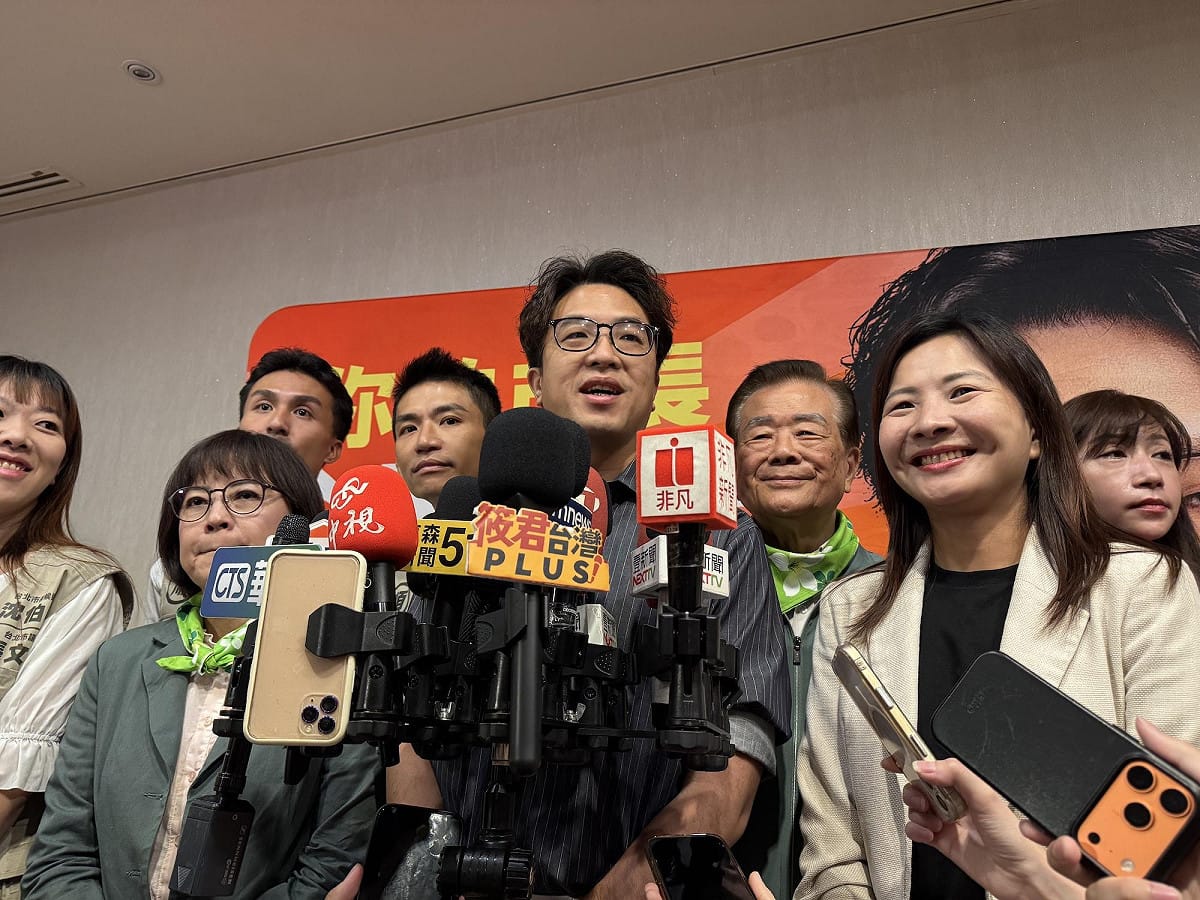 民進黨台北市長候選人沈伯洋18日出席客家後援會成立大會 圖：林朝億/攝