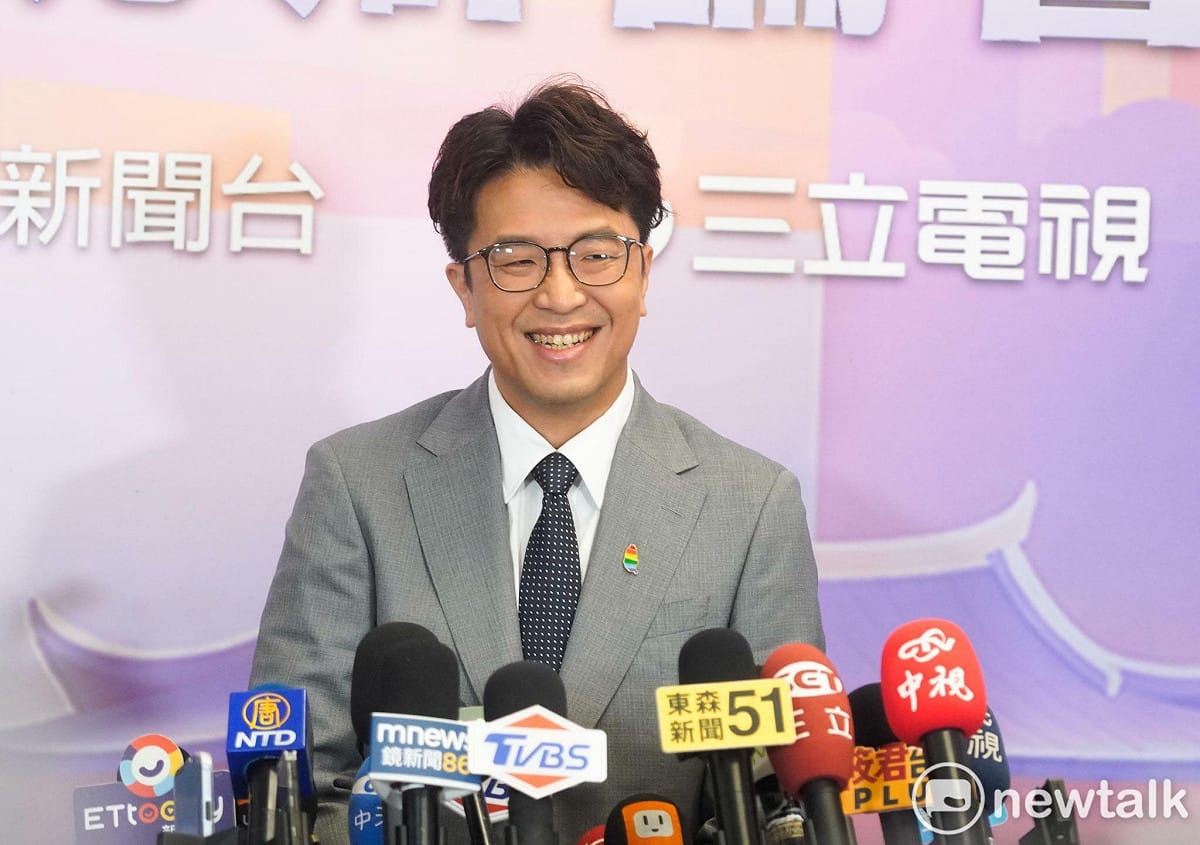 民進黨台北市長候選人沈伯洋今出席台北市長候選人電視辯論會。 圖：張良一 / 攝
