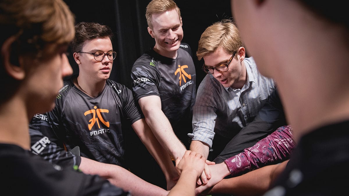 擊敗HKA的FNC成功晉級小組賽，往世界賽下一階段邁進。 圖：翻攝自LoL Esports Photos flickr