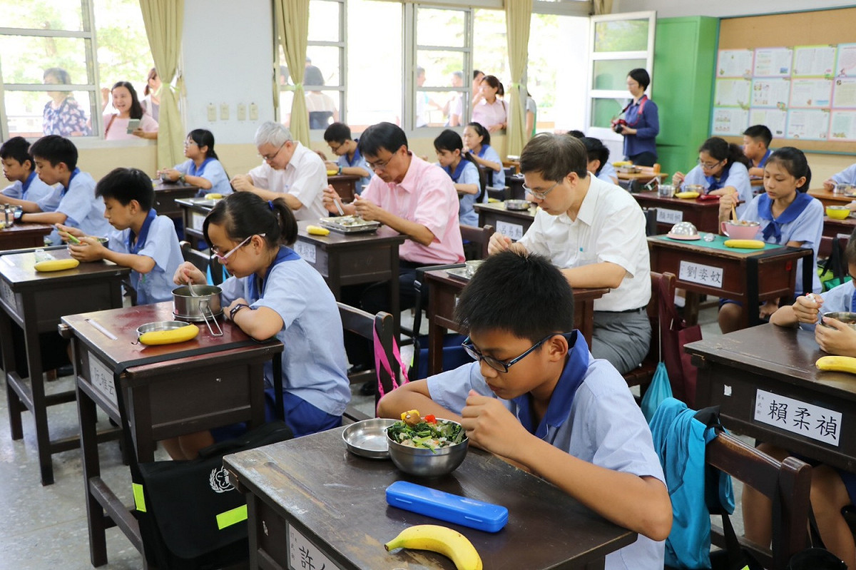 學子們的校園食安真的「安嗎？」農委會推行「四章一Q」要讓校園時才更安全！ 圖：農委會/提供