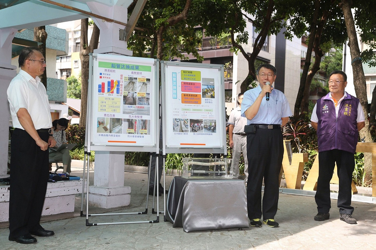 台北市長柯文哲昨天接受媒體專訪對於總統蔡英文是否準備好一事「搖頭」，柯P澄清自己是「搖頭苦笑」。 圖：台北市政府/提供