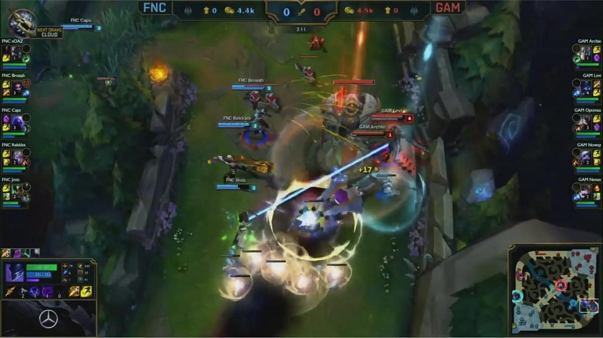 FNC見到GAM的奇兵戰術馬上策動了一場超前期的塔殺順利拿到下路的人頭。 圖：翻攝自 LoL Esports YouTube