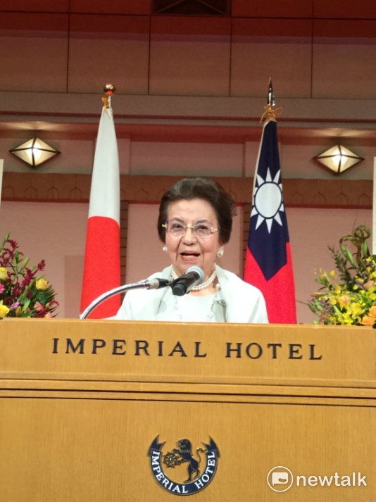 這一年多，跟台灣交流密切的安倍首相母親安倍洋子，去年也曾訪台，安倍去年也讓親弟弟岸信夫代打過，滿８９歲的安倍洋子神采奕奕。 圖：劉黎兒/攝