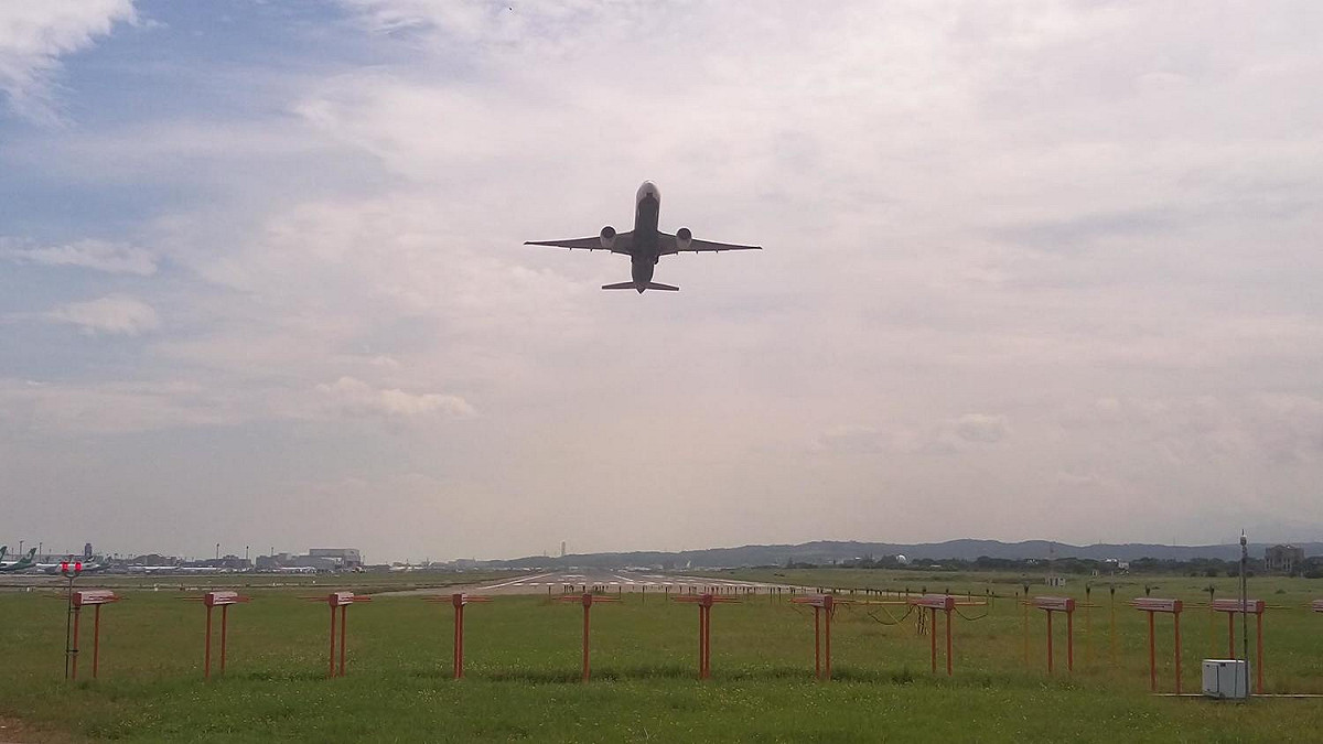 國慶連假今出國人數達高峰，各航空公司加班次消化旅客。 翻攝自桃機臉書粉絲專頁