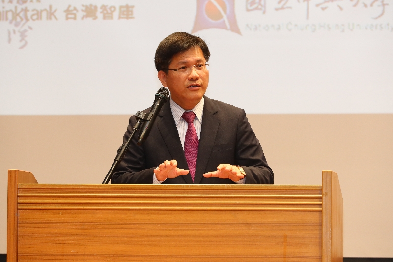 台中躍升為全台第二大城，為探討台中崛起對台灣發展的影響力與重要性，台中市政府與台灣智庫今(7)日合作舉辦「台中崛起與國家均衡發展」研討會，並為呼應行政院長賴清德提出中部可作為行政中心的遷都概念。 圖:台中市政府提供