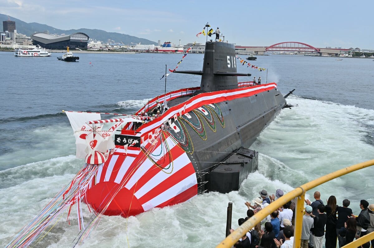 日本首相高市早苗堅持不收回「台灣有事」的言論。圖為日本海上自衛隊最新潛艦「蒼鯨號」在兵庫縣神戶市的川崎重工業神戶工廠舉行命名暨下水典禮。 圖：翻攝「X」@JMSDF_PAO