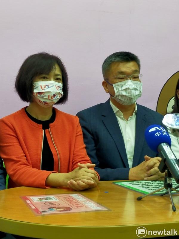 2022年蔡其昌獲提名參選台中市長後，隨即拜訪何欣純，何欣純今天獲得選對會建議提名參選台中市長，感謝詞中除了提到賴總統，另一人就是蔡其昌。 圖：新頭殼資料照