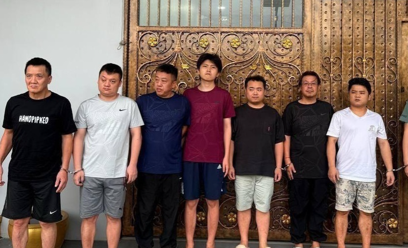 柬埔寨當局表示，破獲詐騙園區逮捕3455人，75名幹部涉殺人等重罪 。 圖：翻攝柬中日報