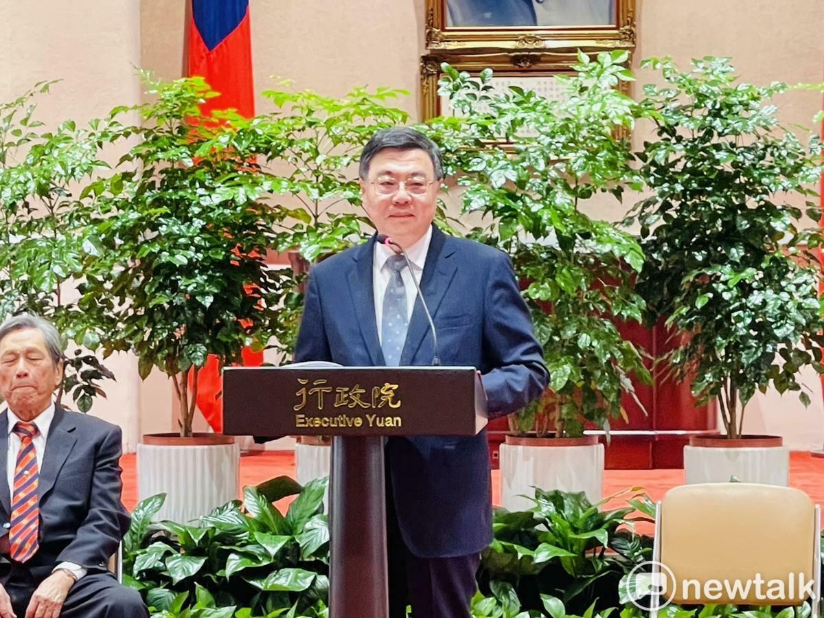 行政院長卓榮泰今（16）天表示，政府在短時間內將提出全國勞動力總檢討，從國內家庭和產業界的需求量思考提供移工協助，未來移工引進的速度、數量、方式都會與過去不同，預計短時間內會對外宣布新的移工政策。 資料照片：謝莉慧/攝