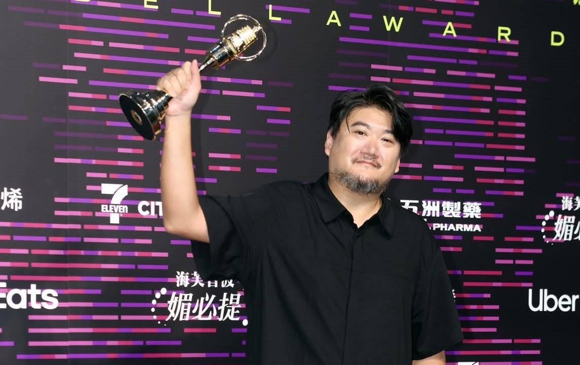 孫介珩勇奪迷你劇集(電視電影)導演獎。 圖：翻攝《聽海湧》臉書粉專