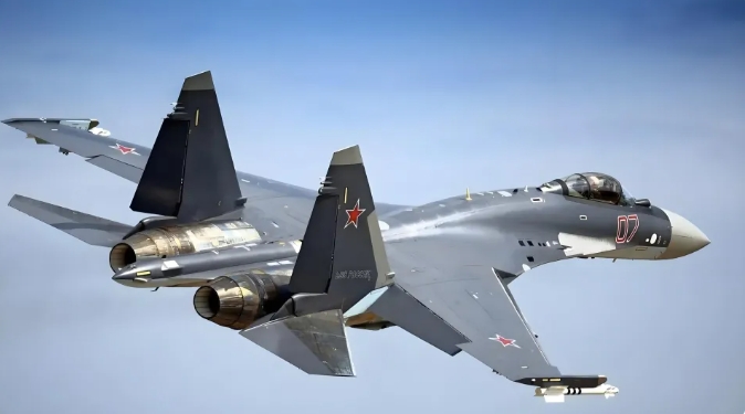 俄軍蘇-30MKI戰機 圖 : 翻攝自張斌說