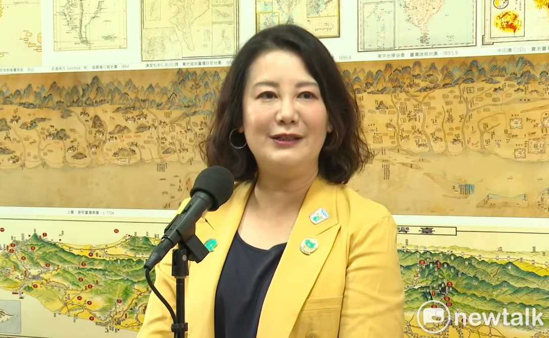 民進黨立委吳思瑤指出，這是同一天發生的兩件事：蕭美琴「驚喜」現身挺台國際會議，鄭麗文「驚嚇」出席紅統共諜活動。 圖：金大鈞／攝（資料照）