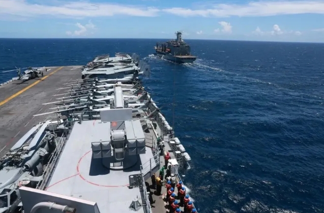 部署在委內瑞拉外海的8艘美國軍艦因躲避梅莉莎颶風紛紛撤離。 圖 : 翻攝自美國國防部