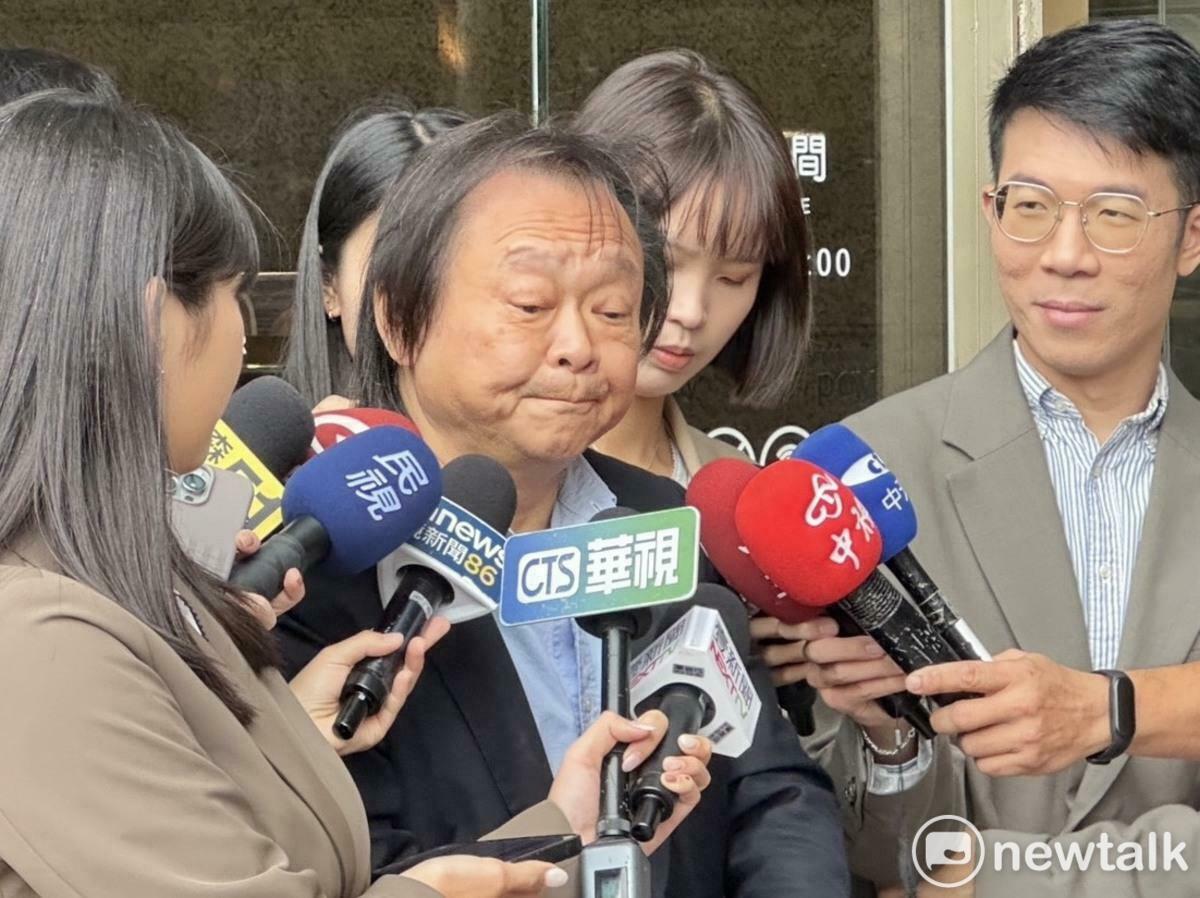 王世堅批周玉蔻，極少數沒有格調的老太太，可能掃把掉了就慌了。 圖：高逸帆／攝（資料照）