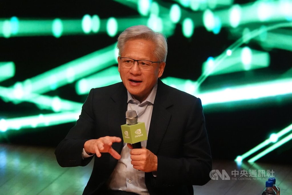 人工智慧（AI）晶片龍頭輝達（NVIDIA）執行長黃仁勳宣布與韓國將有多項合作計畫。中央社記者廖禹揚攝　114年10月31日